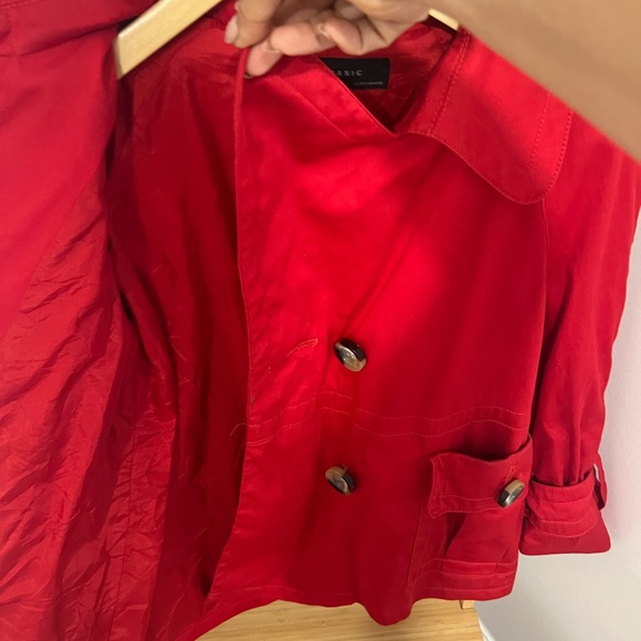 Red, double-breasted, mini-trench coat. ❤️ - Picture 5 of 6
